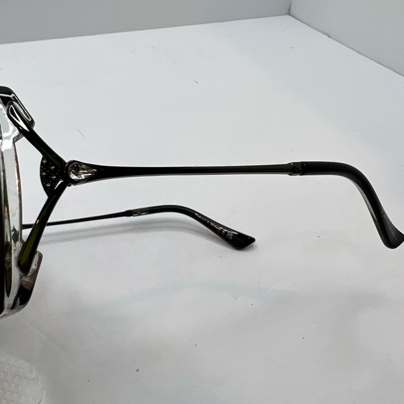 TAHARI 100% UV PROTECTION SUNGLASSES,  2 TONE FRAME, GREY&CLEAR W/CRYSTAL TEAR - Picture 5 of 10